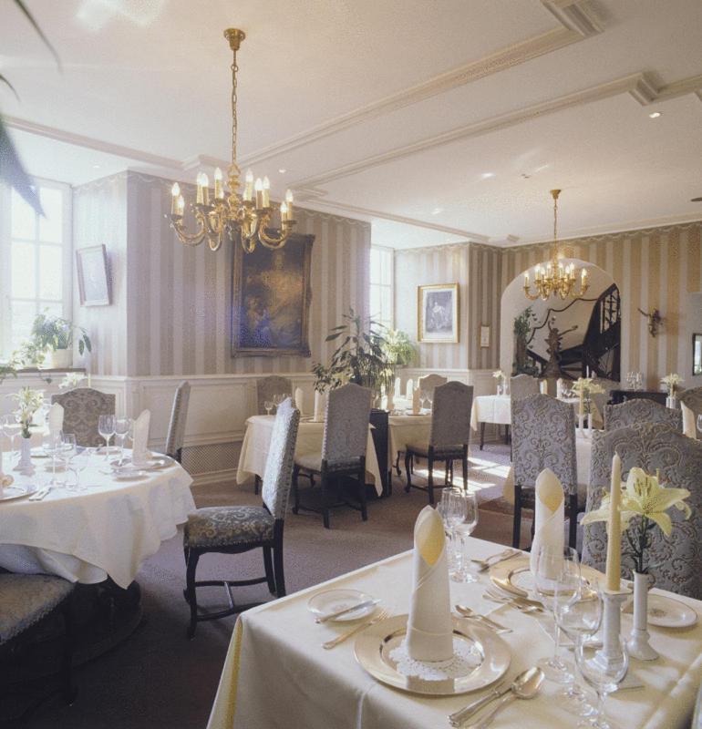 Schlosshotel Kurfuerstliches Amtshaus Dauner Burg Eksteriør billede