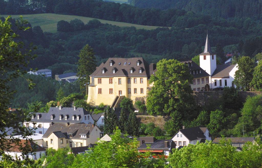 Schlosshotel Kurfuerstliches Amtshaus Dauner Burg Eksteriør billede